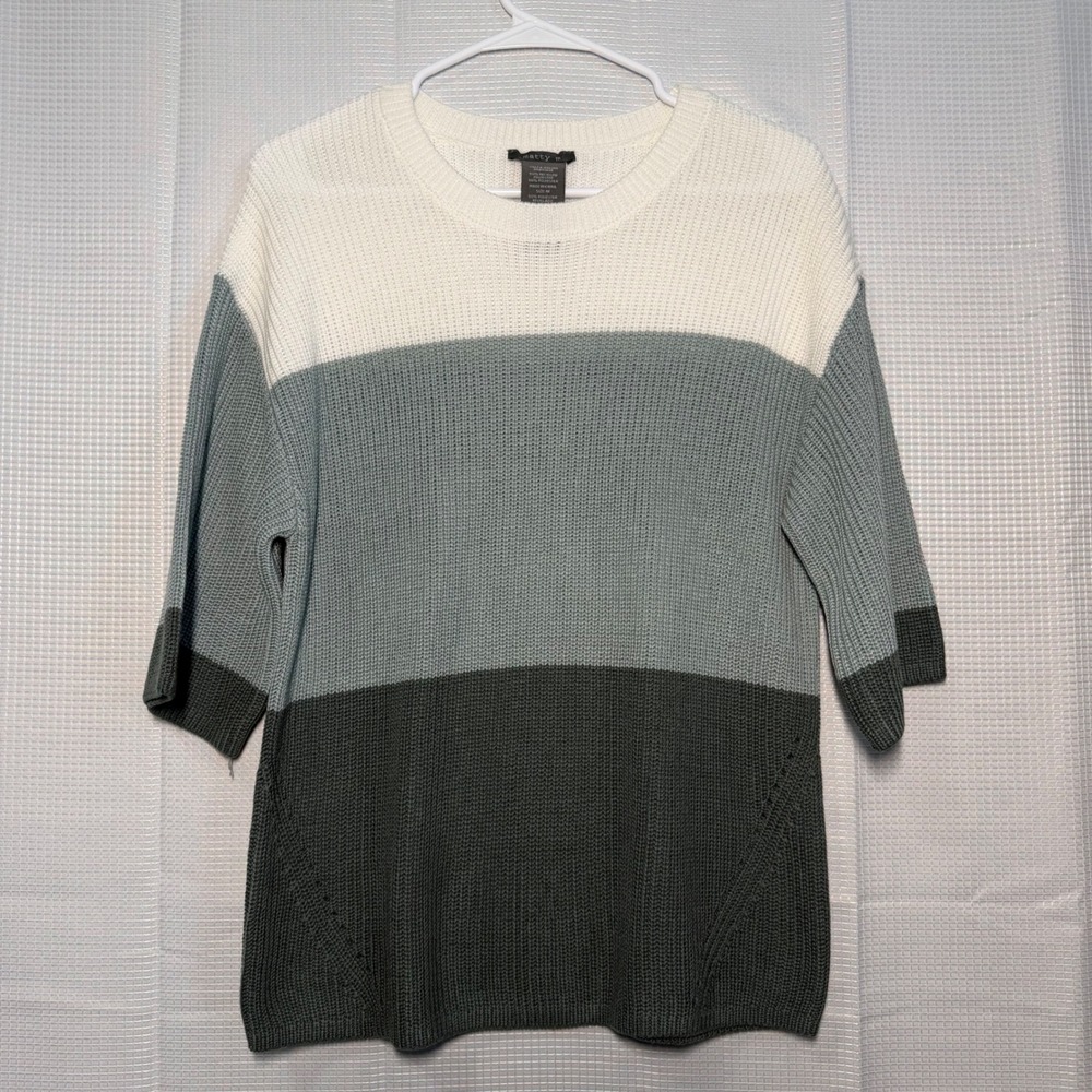 Matty M Colorblock Sweater Medium Gray White 3/4 Sleeve Pointelle‎ Detail